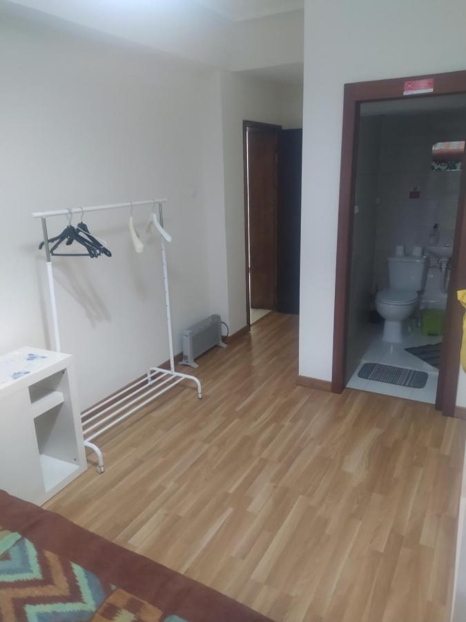 波尔图Quarto 2 Com Banheiro Privado公寓 外观 照片